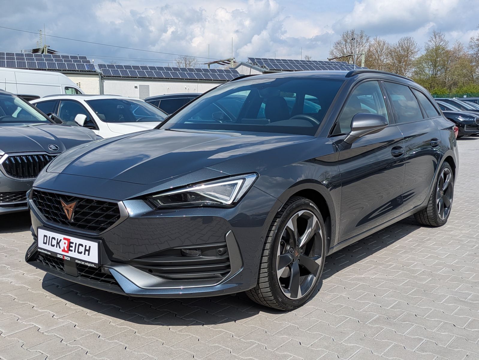 Fahrzeugabbildung CUPRA Leon 1.5 eTSI DSG MATRIX-LED*ACC*APP*KAMERA*18"