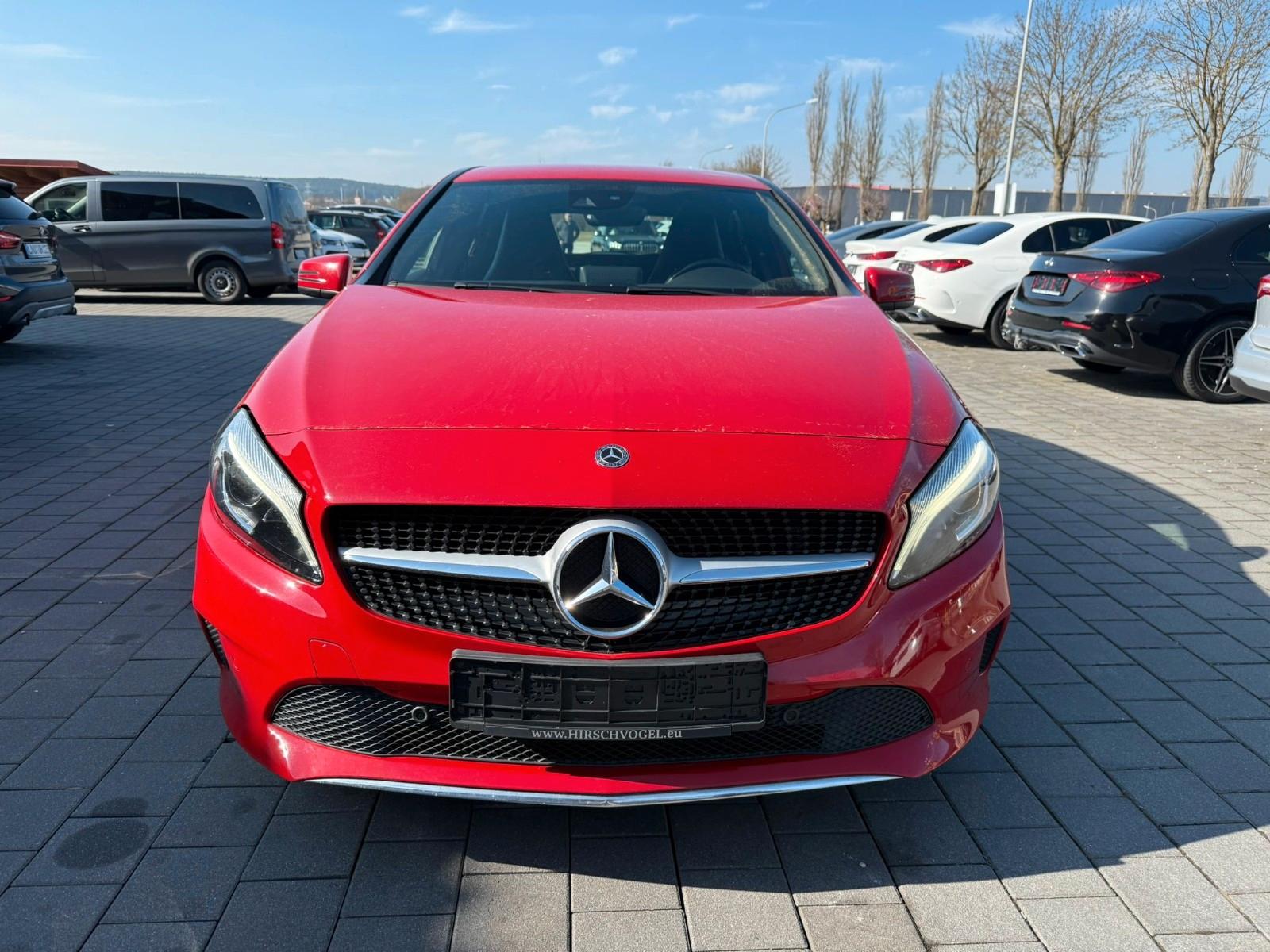 Mercedes-Benz A 200CDI NAVI Kamera Totwinkel SHZ ALU Leder LED