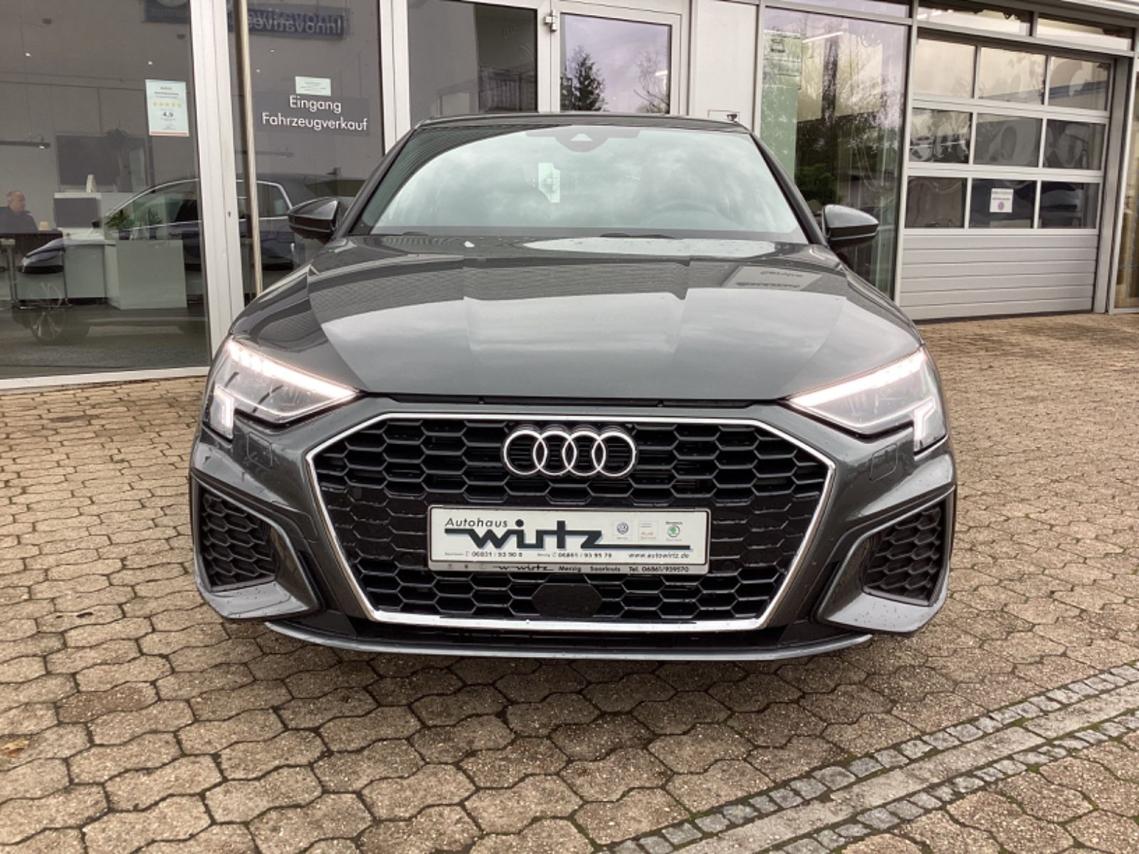 Fahrzeugabbildung Audi A3 Sportback 35 TFSI S line Navi LED Tempomat