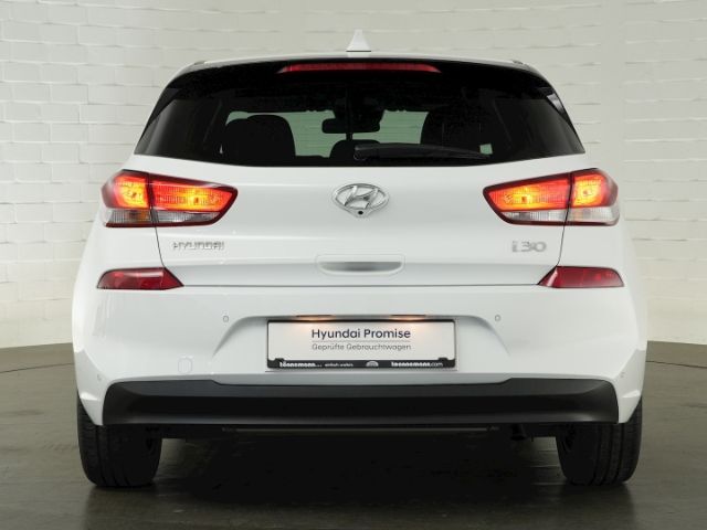 i30 PASSION+RÜCKFAHRKAMERA+SITZ-/LENKRADHEIZUNG+