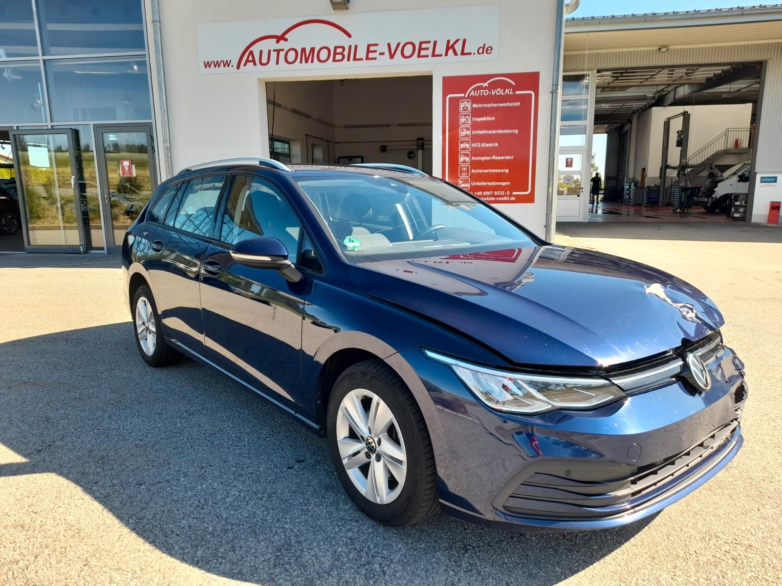 Volkswagen Golf 2.0 TDI Variant Life LED/STANDHEIZUNG/4xSHZ