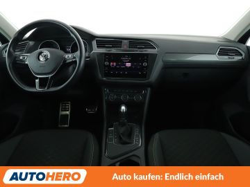 Volkswagen Tiguan - 12