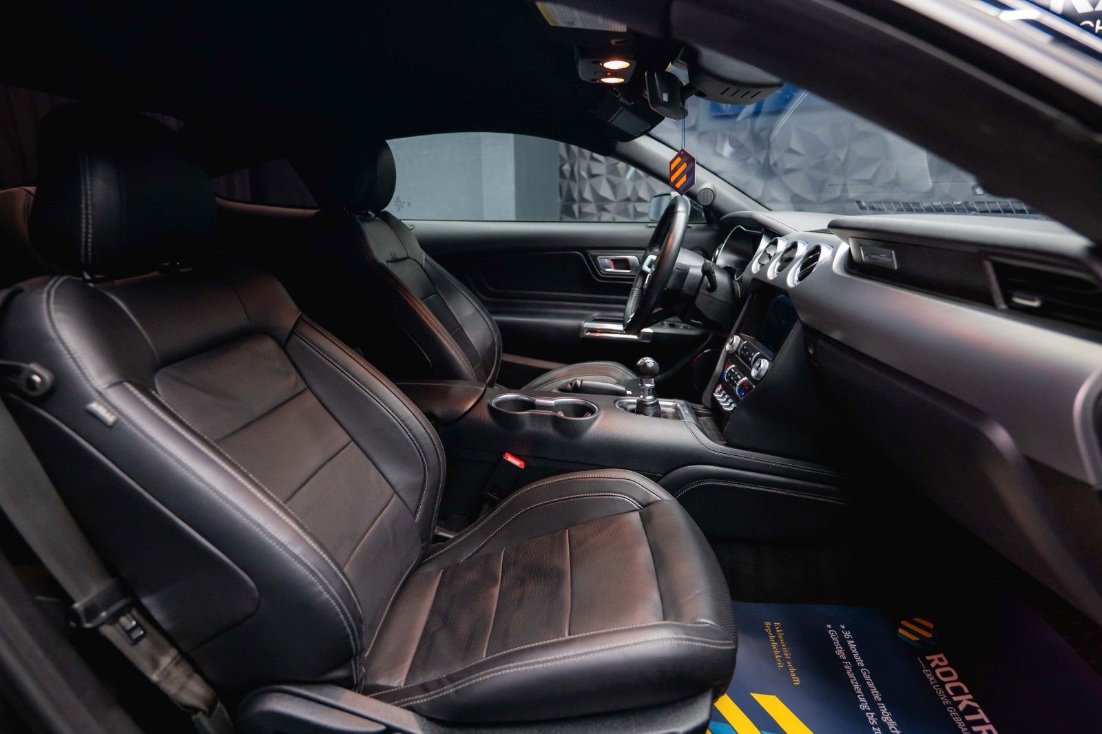 Fahrzeugabbildung Ford Mustang Shelby GT 500 5.0 V8 Performance PREMIUM