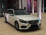 Mercedes-Benz E500 AMG Paket PANO VOLL - Mercedes-Benz E 500 in Hannover