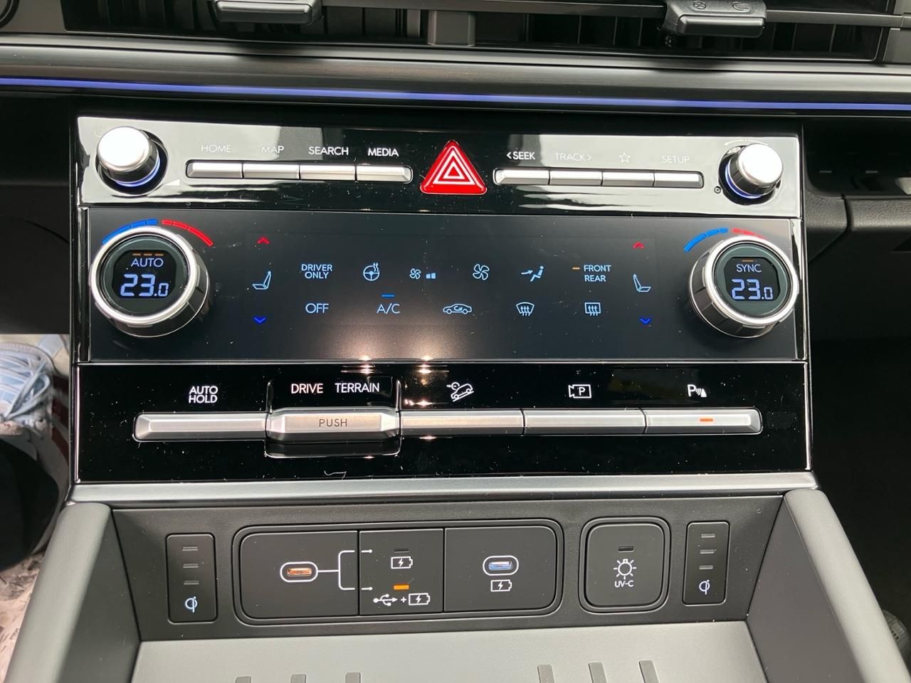 Fahrzeugabbildung Hyundai SANTA FE BLACKLINE 360 4xSHZ ACC AUT Akustikglas