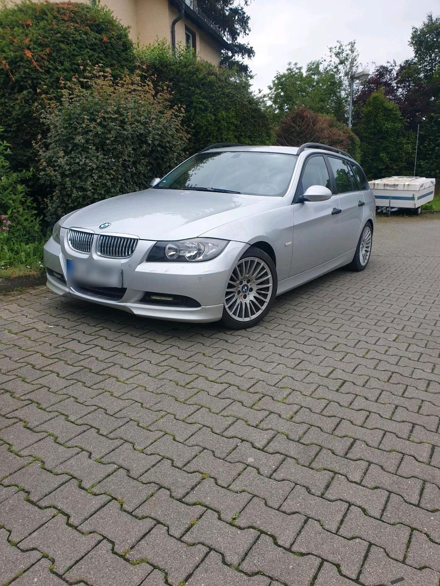 BMW 320