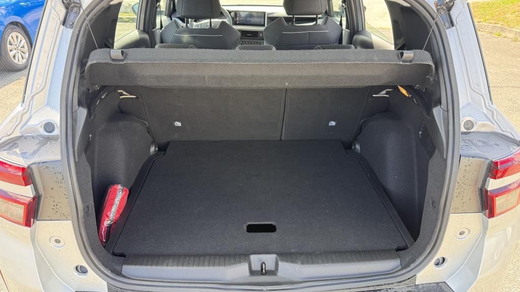 Autohaus Zimpel - Opel Frontera Edition 1.2 Navi+Kamera+LED+SHZ+LHZ+Kli - Bild 13 Autohaus Zimpel - Opel Frontera Edition 1.2 Navi+Kamera+LED+SHZ+LHZ+Kli - Bild 13