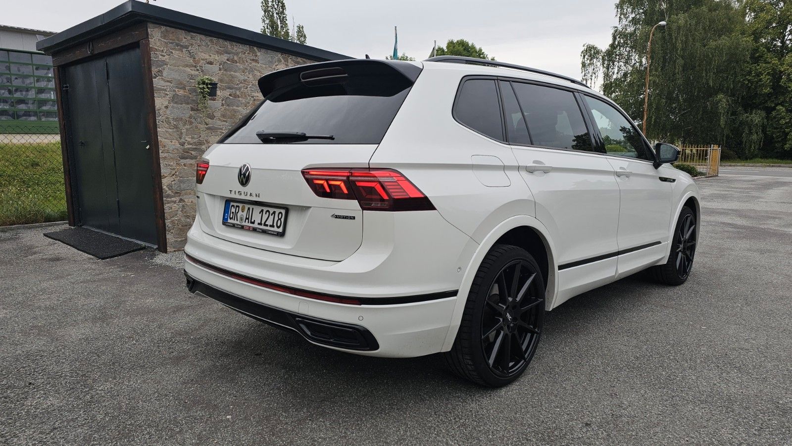 Volkswagen Tiguan Allspace R-Line 4Motion foto 8