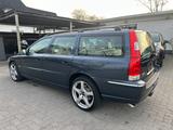 Volvo V70 D5  Summum Automatik / 2-Hand - gebrauchte Volvo V70 aus dem Jahr 2006