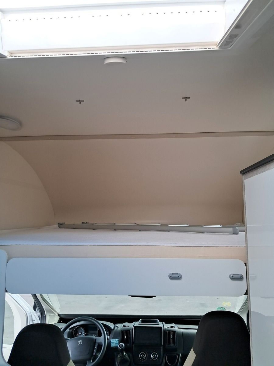 Fahrzeugabbildung Forster A FA699DVB Sat,TV,Solar,RK,Markise,Fahrradträger