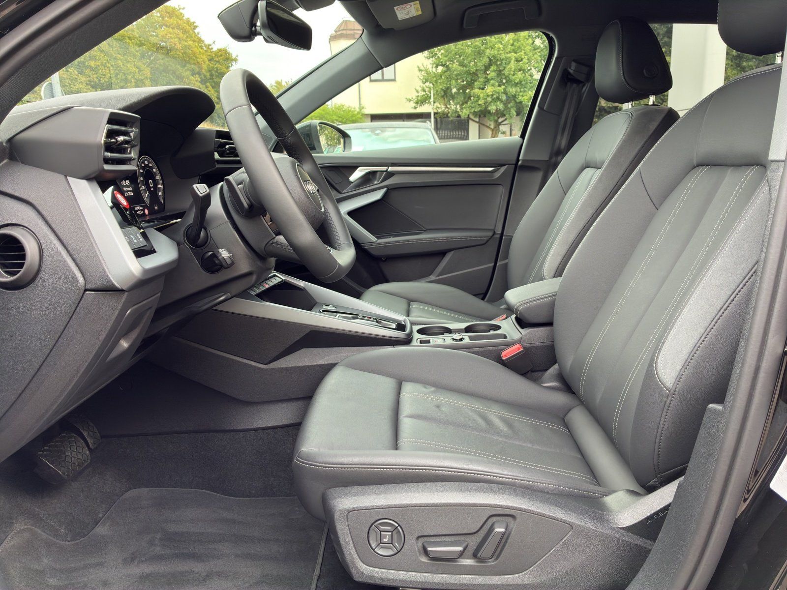 Fahrzeugabbildung Audi A3 allstreet TFSIe AHK,Kamera,LED,Matrix,Navi
