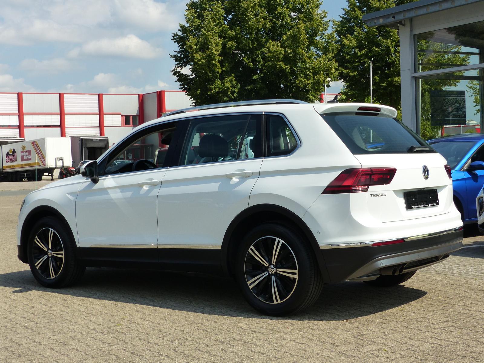 Volkswagen Tiguan Highline AHK+Leder+Memory+4xShzg+LED+ACC, миниатюра 2