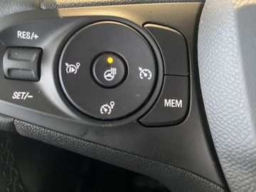 Bild 11 Opel Corsa Edition 1.2 Hybrid AT/SHZ+LHZ/PDC v+h+CAM/