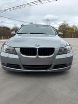 BMW E90 330D - BMW 330: 330d E90