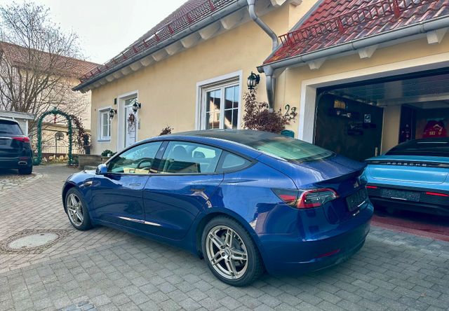 Tesla Model 3 SR+China Refresh*DeepBlue/19"Sport+18"WR