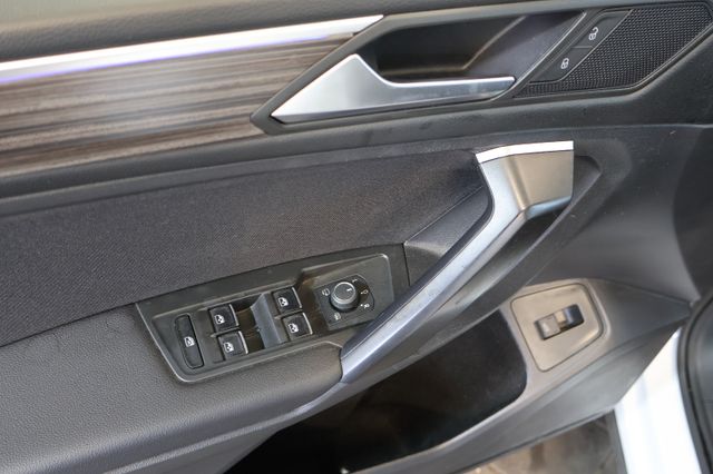 Volkswagen Tiguan Allspace Eleg. 2.0 TDI 4M HUD+PANO+AHK