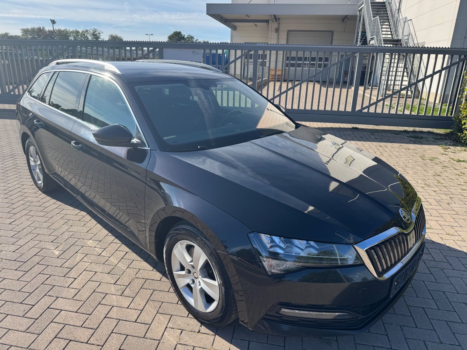 Skoda Superb 2.0TDI DSG Combi Ambition
