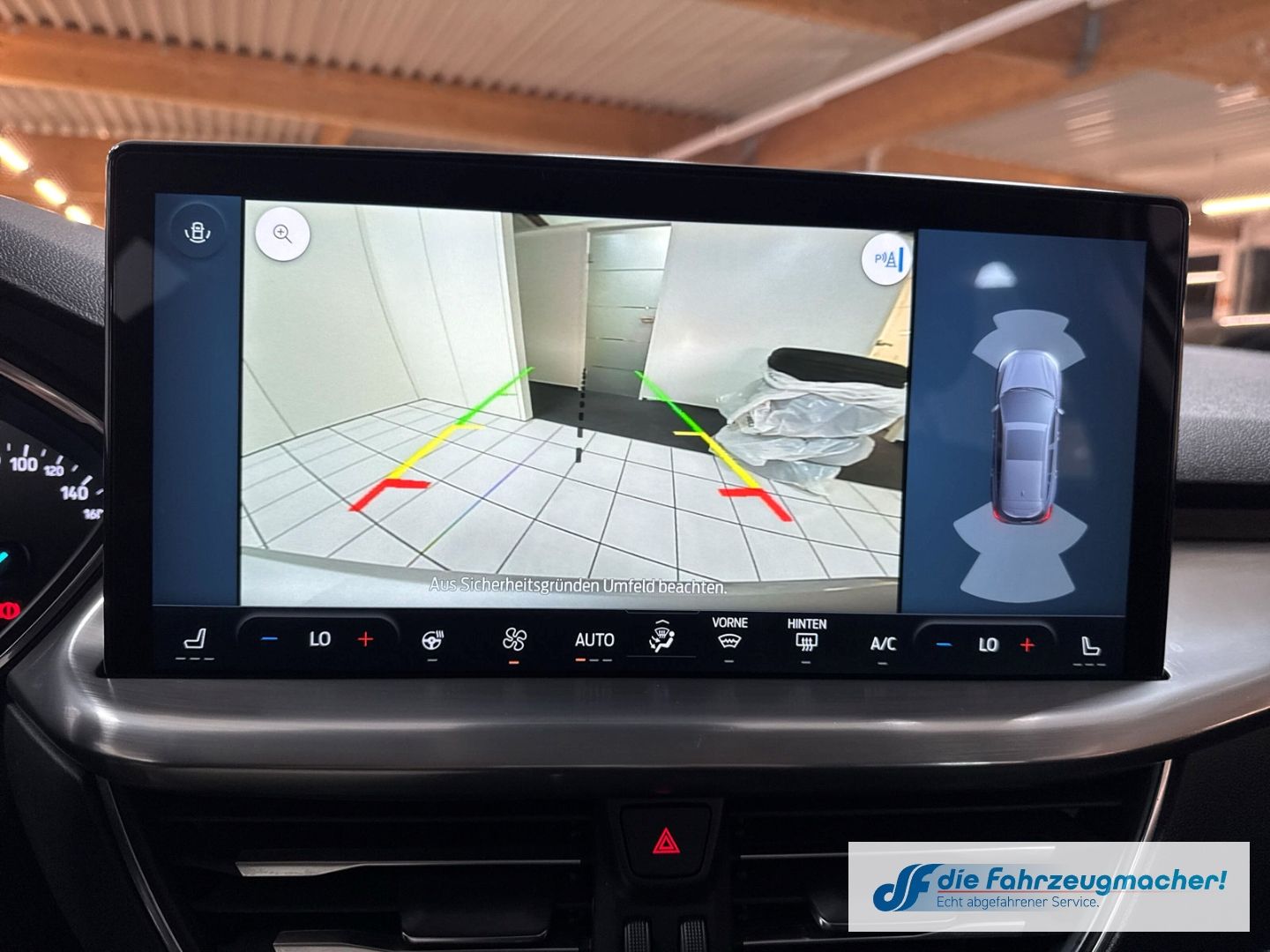 Fahrzeugabbildung Ford Focus Turnier Titanium Navi LED ACC El. Heckklap