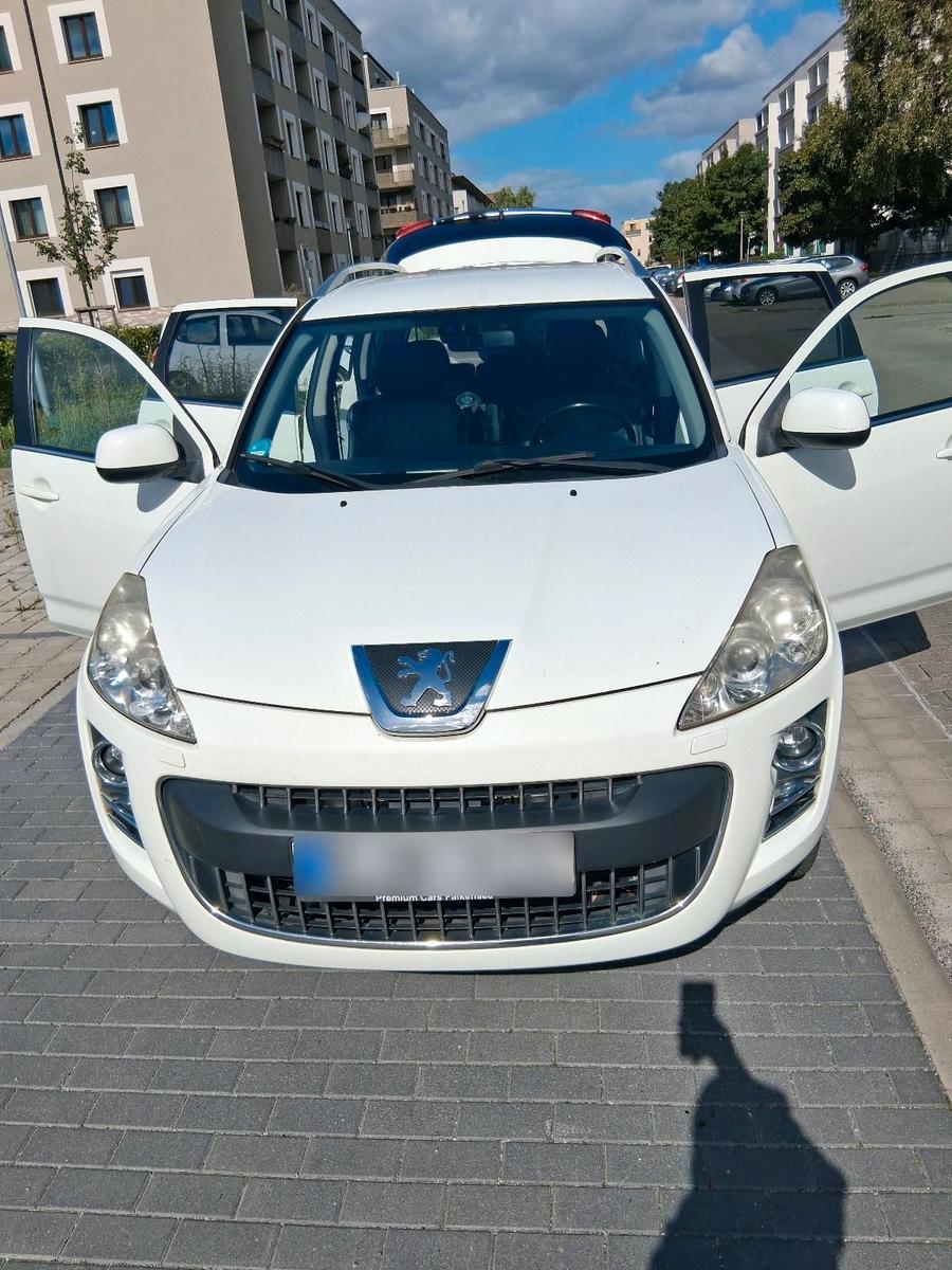 Peugeot 4007