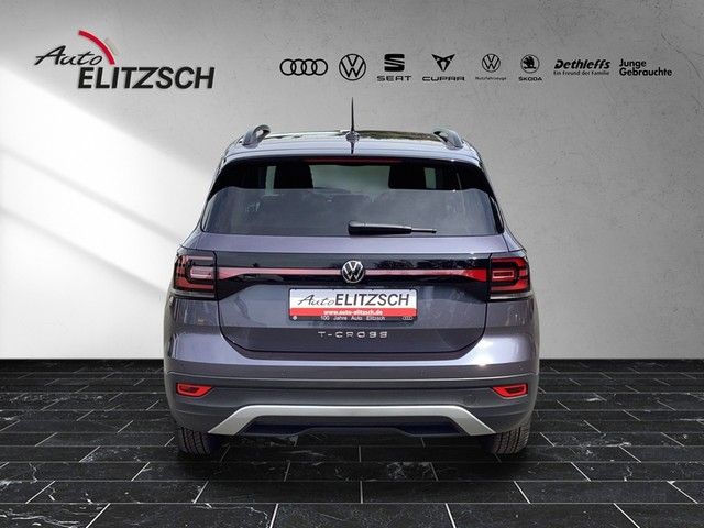 Fahrzeugabbildung Volkswagen T-Cross TSI Move DSG AHK Navi Climatronic ACC PD