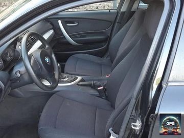 BMW 120 - 6