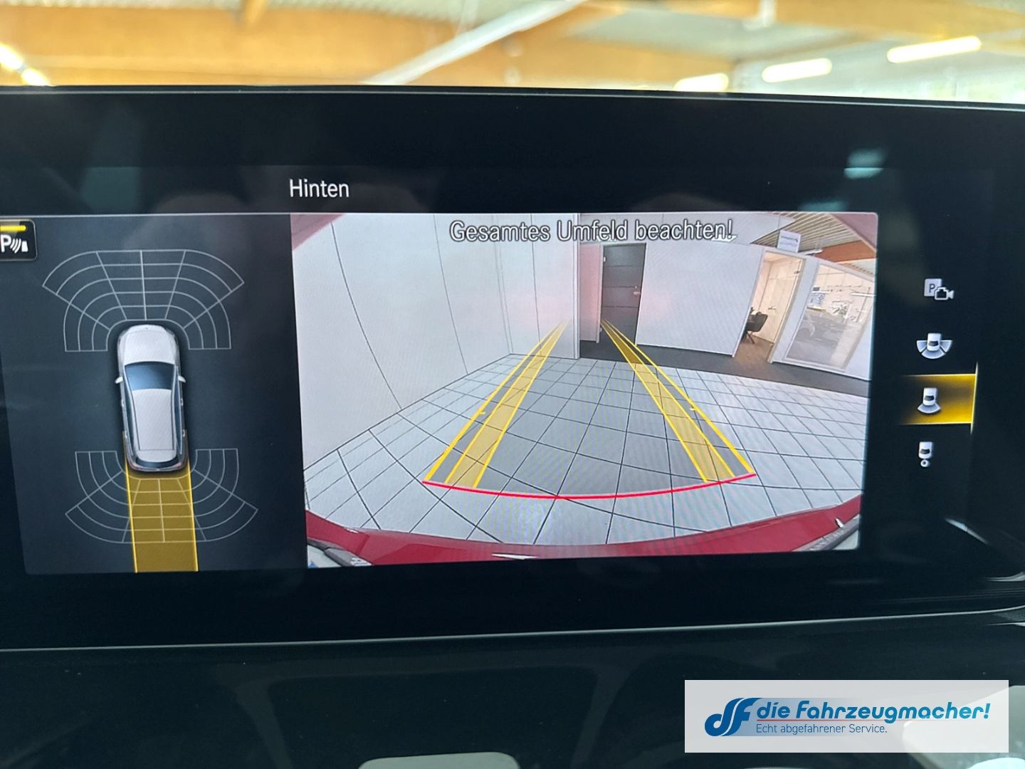 Fahrzeugabbildung Mercedes-Benz B 200 Sportpaket AHK-klappbar El. Panodach Navi