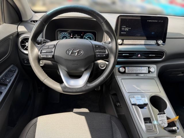 Fahrzeugabbildung Hyundai KONA Trend Elektro 2WD +KLIMA+NAVI+PDC+RFK+UVM+