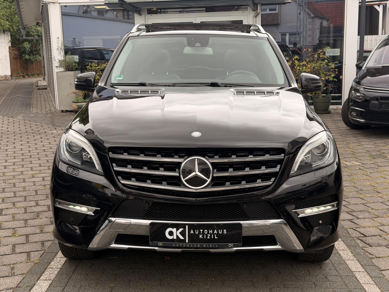 Mercedes-Benz ML 350 ML BlueTec 4Matic AMG*Pano.*AHK*