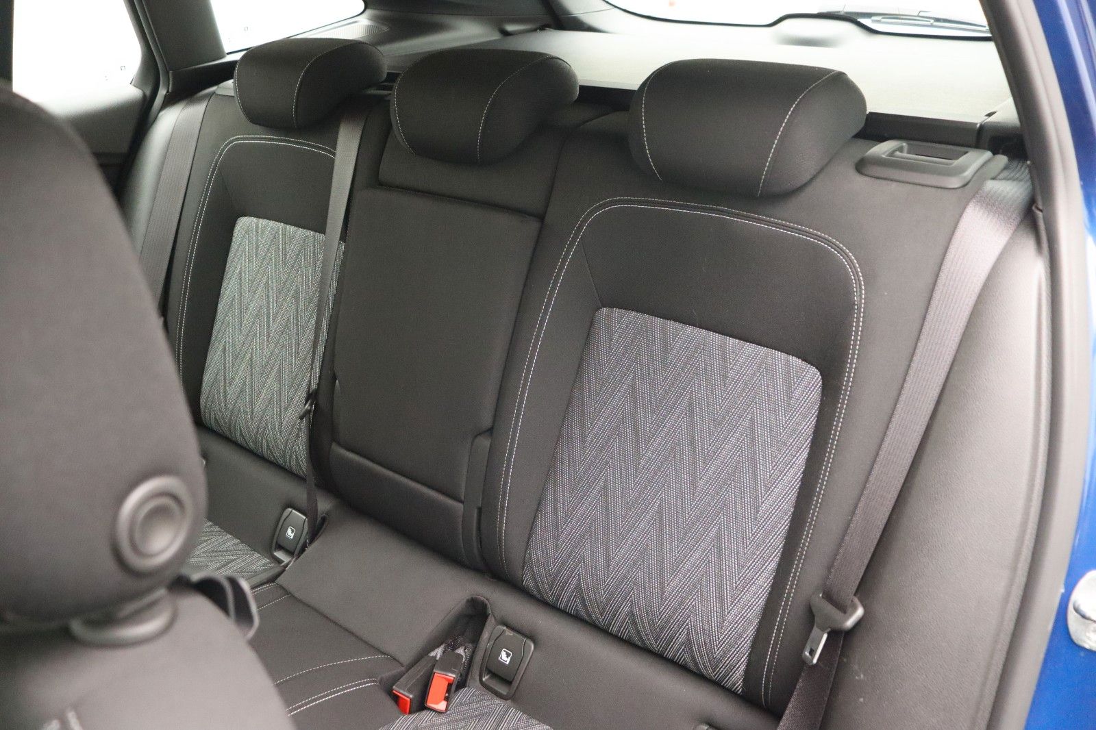 Fahrzeugabbildung Opel Astra K 1.5 Sports Tourer Opel 2020 NAVI LED AHK