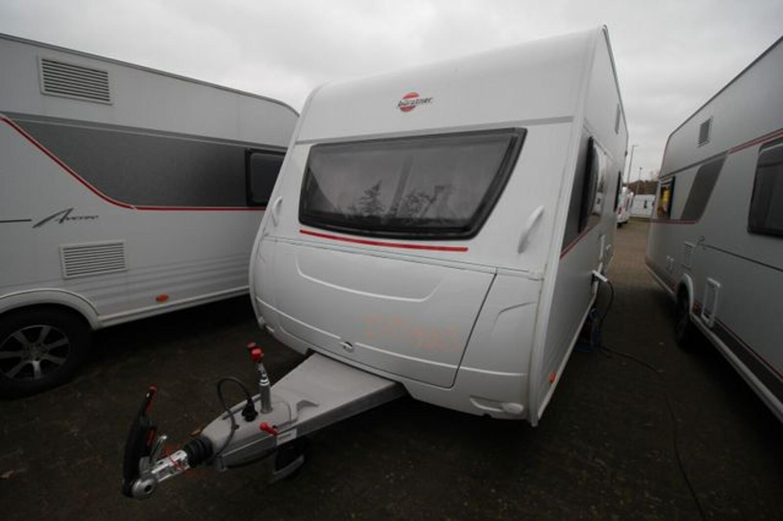 Bürstner Averso Plus 520 TL  Rollrost Bigfoots 2000 Kg