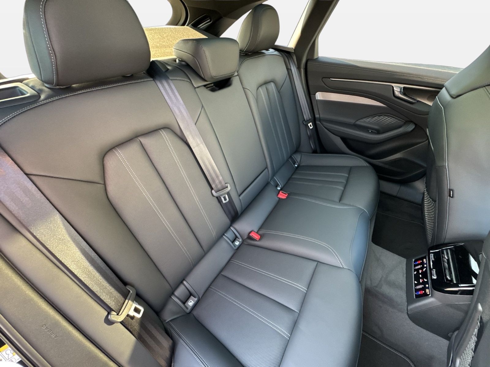 Audi A6 - Bild 15