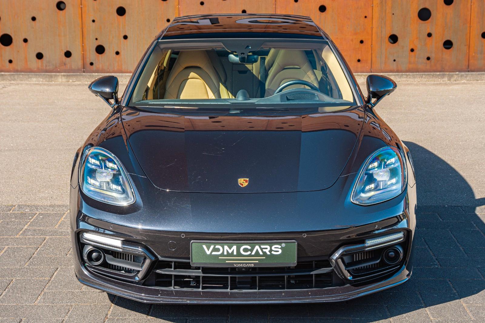 Porsche Panamera Sport Turismo 4 E-Hybrid Platinum Editi