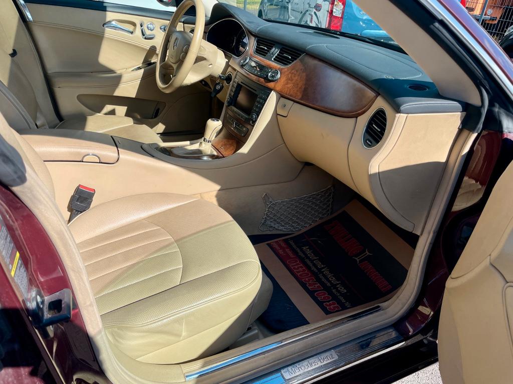 Mercedes-Benz CLS 320