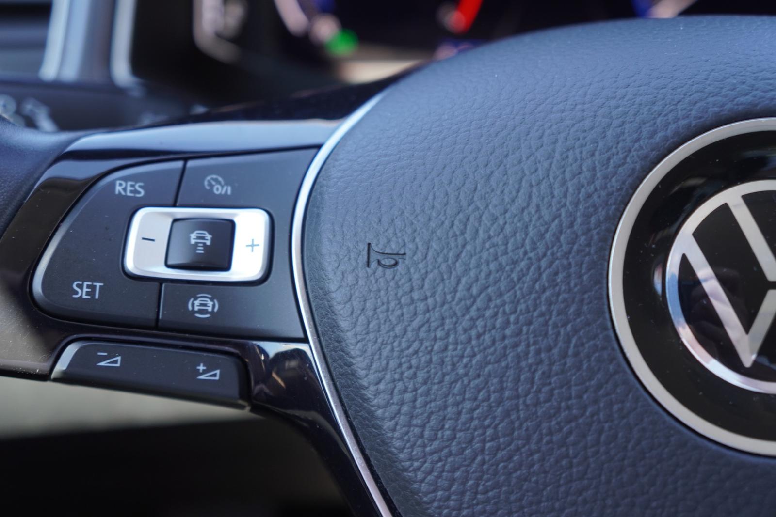 Volkswagen T-Roc R-Line 1.5 TSI DSG LED Navi SHZ Kam VC ACC, миниатюра 19