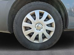 Fahrzeugabbildung Trafic Combi L1H1 2,8t Life Navi LED DAB Temp Te