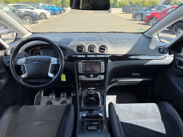 Ford S-Max Titanium S