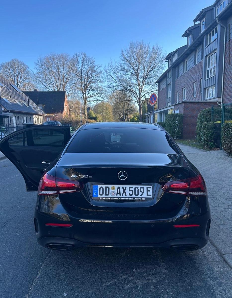 Mercedes-Benz A 250 e DCT Progressive