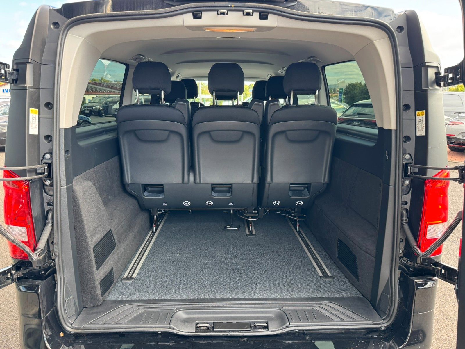 Fahrzeugabbildung Mercedes-Benz Vito 119 CDI 4x4 Tourer PRO Extral Stdh AHK2,5t