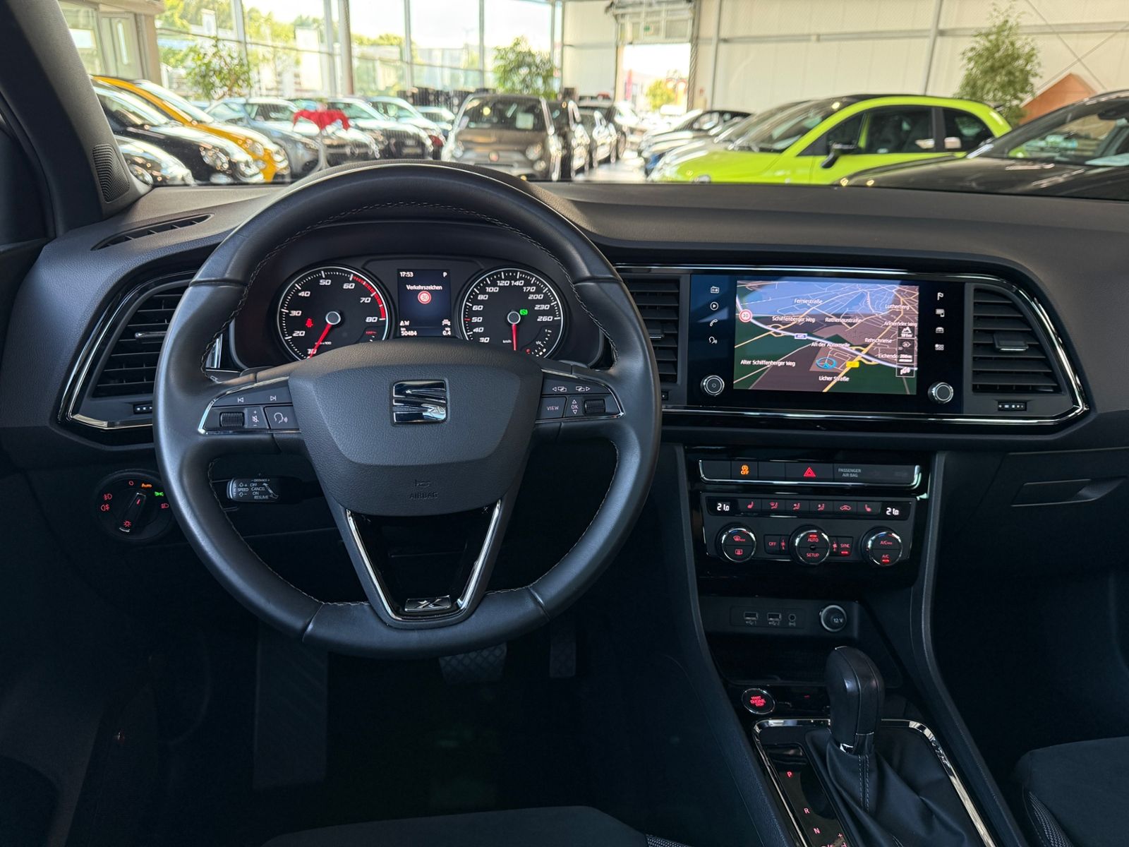 Fahrzeugabbildung SEAT Ateca Xcellence PANO BEATS ACC LED