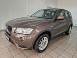 BMW X3 xDrive 20i Automatik Klima PDC GRA AHK - BMW X3 mit Benzin-Antrieb: Geländewagen