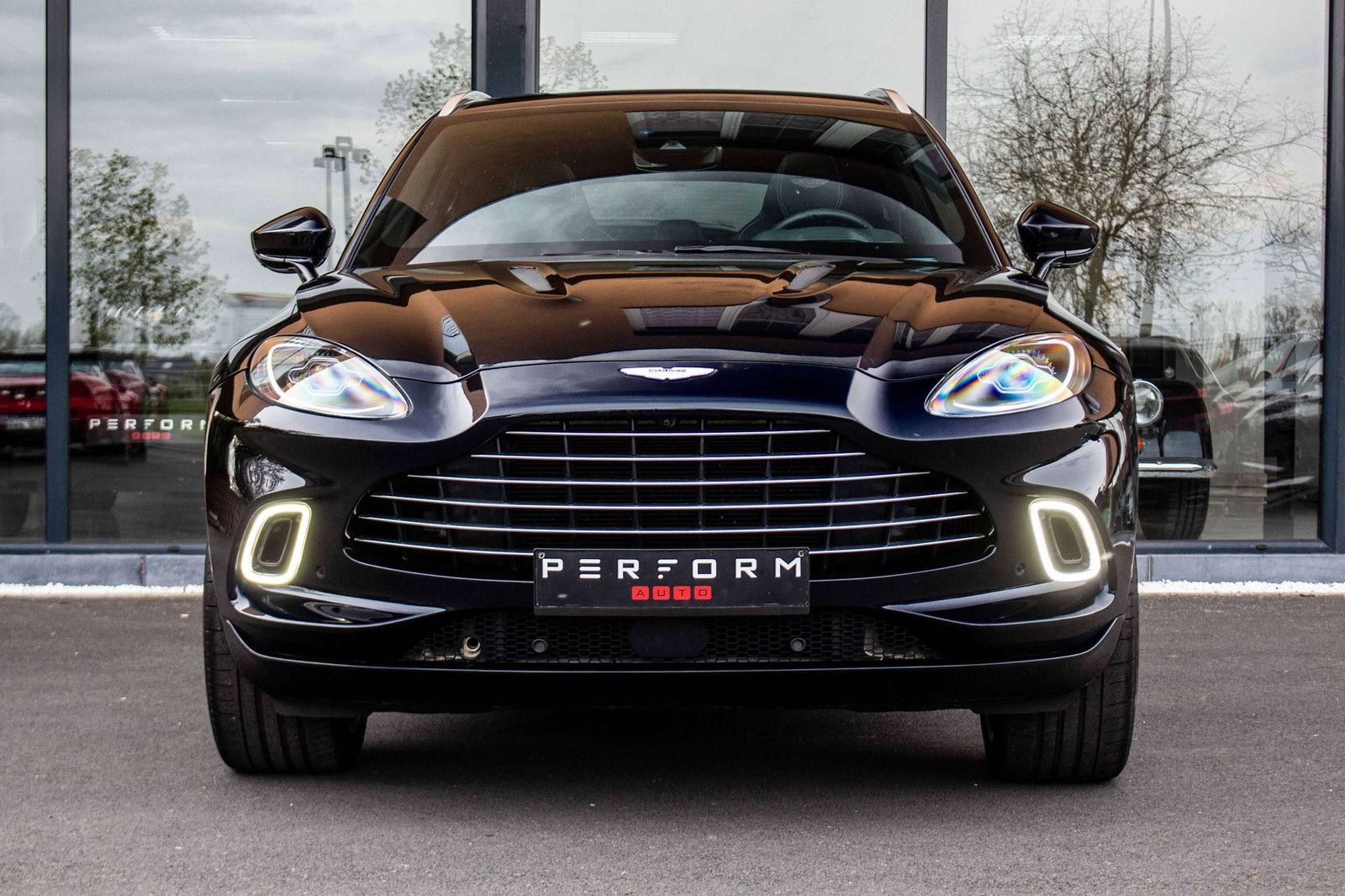 Aston Martin DBX 1 OWNER*14m ASTON WARRANTY*FULL SERVICE BOOK imagem 2