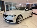 BMW 330i xDrive TOURING LUXURY LEDER NAVI AHK PANO - BMW 3 Series in Hamburg