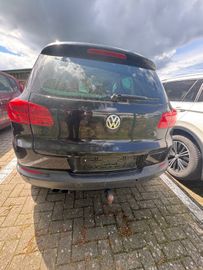 Volkswagen Tiguan - 3