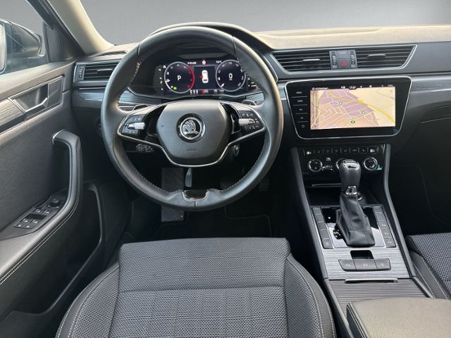 Superb Combi 2.0 TDI DSG STYLE AHK+NAVI+LED+ACC+