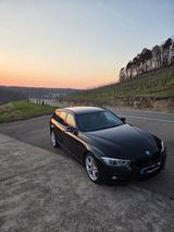 BMW 340i Touring M Sport Scheckheft - BMW 340 mit Benzin-Antrieb: Schwarz, Kombi