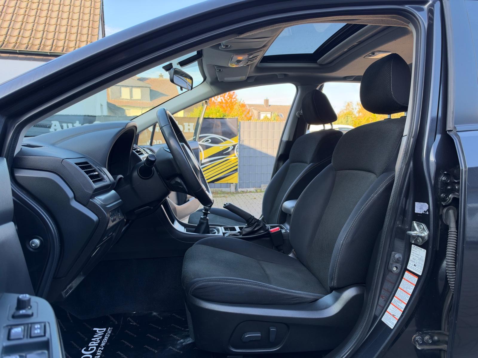 Subaru XV 2012 — photo 12