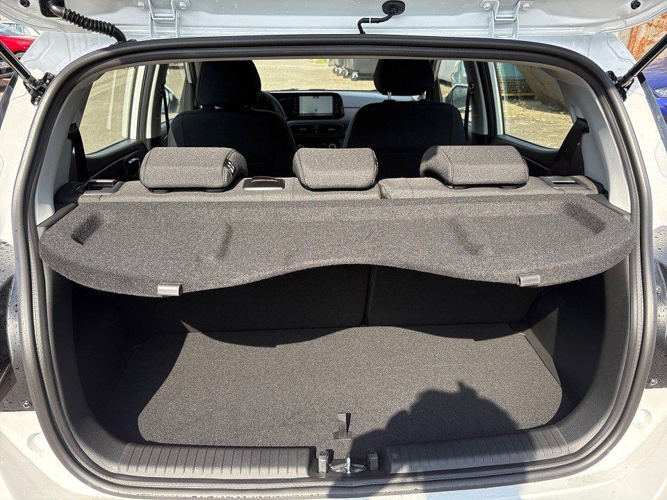 Fahrzeugabbildung Hyundai i10 1.0i 63PS Trend Komfort