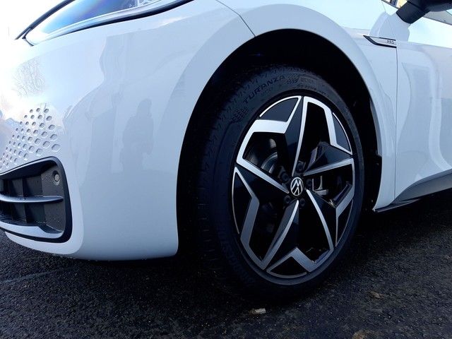 Fahrzeugabbildung Volkswagen ID.3 Pro Performance Navi MatrixLED Kamera 19"