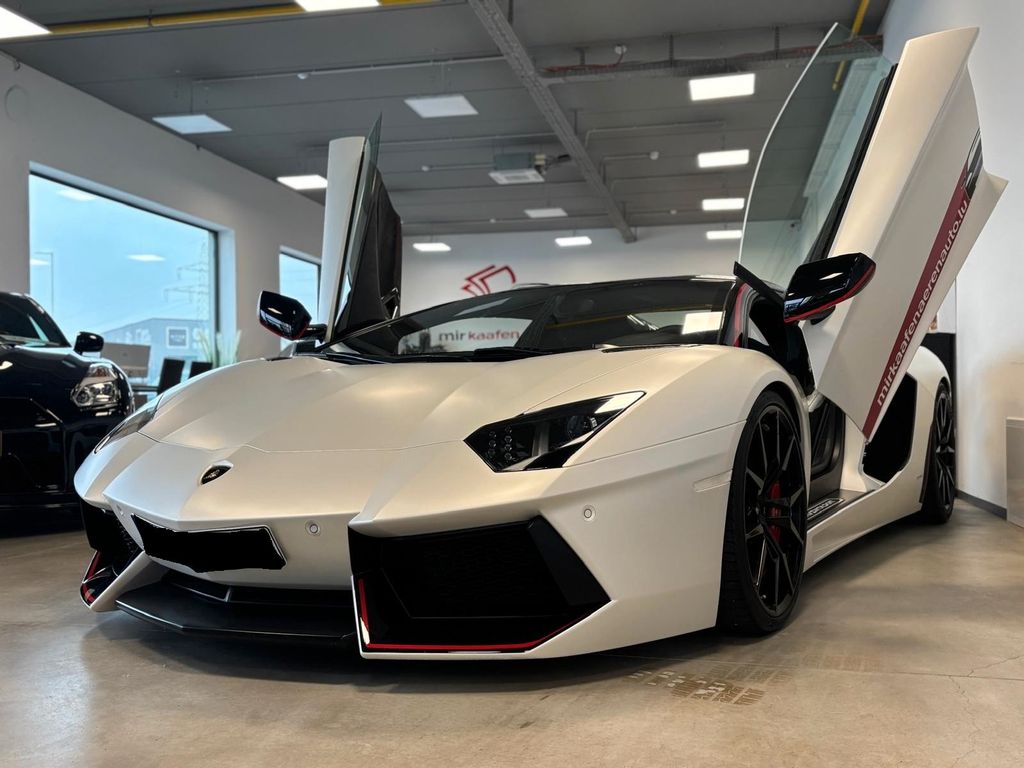 Image of Lamborghini Aventador