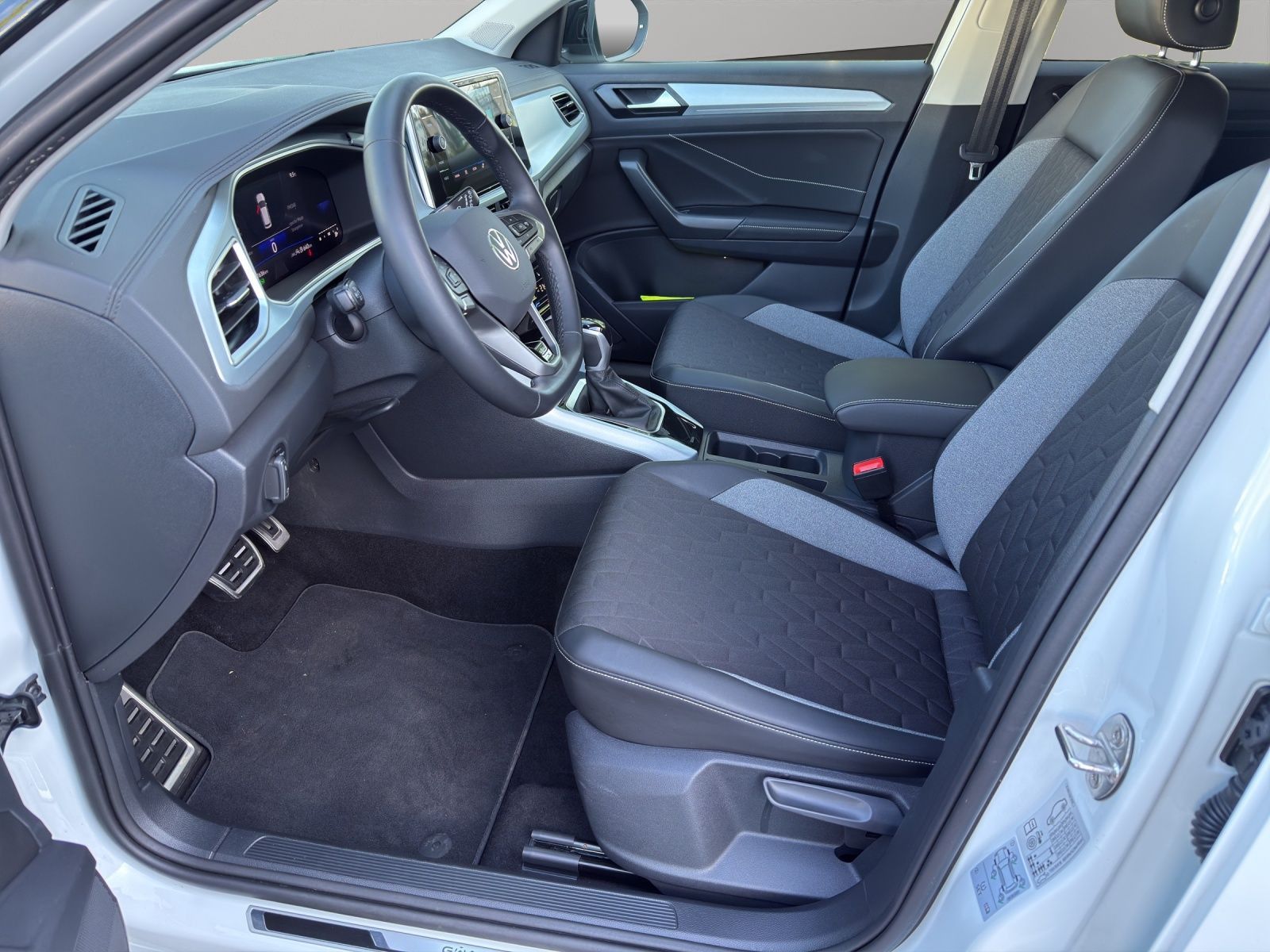 Volkswagen T-Roc - Bild 9